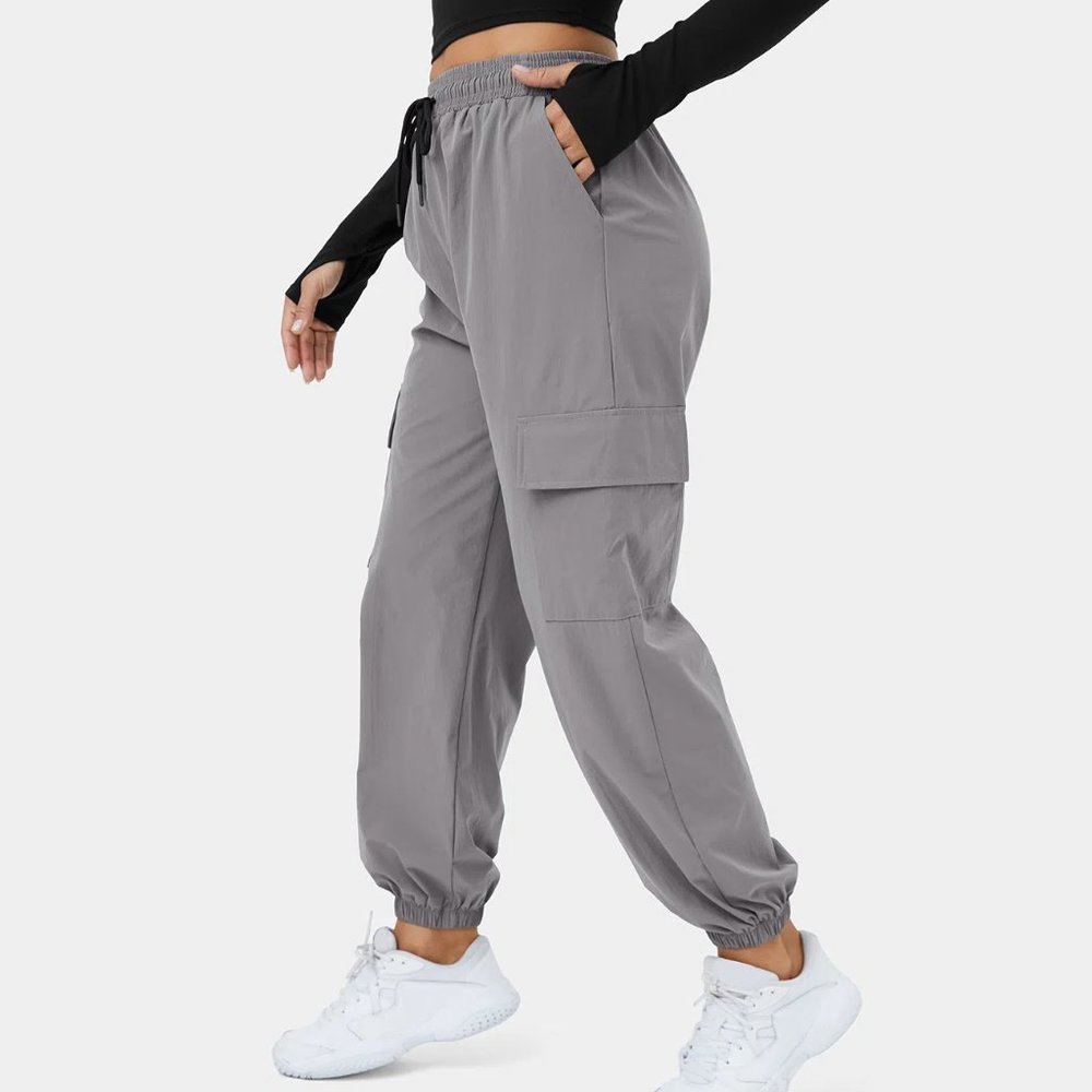 Halara Mid-Rise Drawstring Casual Cargo Joggers Mourning Dove L